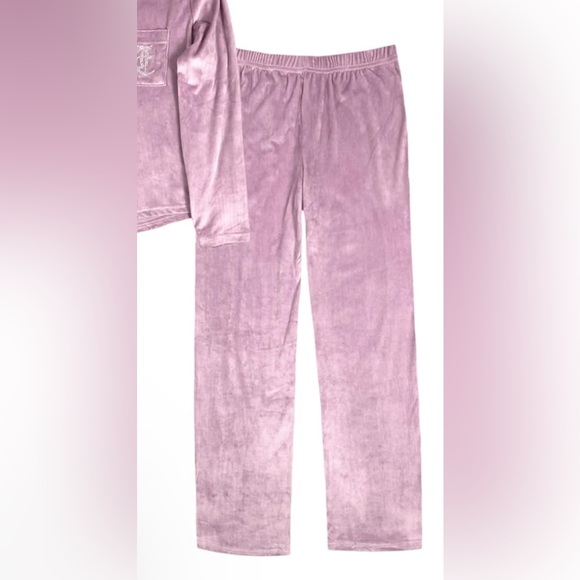 Juicy Couture Women’s Velvet Fleece Button Down Shirt and Pants Mauve Pajama Set - Picture 4 of 11